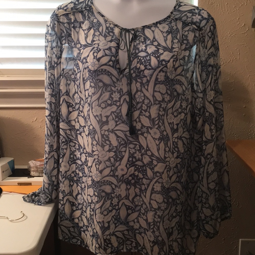26 - 28 Lane Bryant shirt sheer blu floral tunic